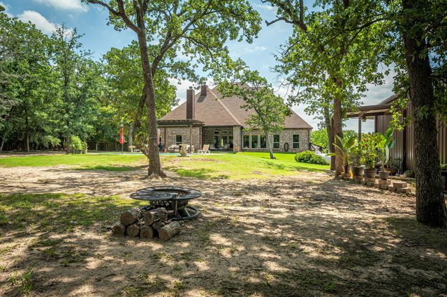6701 Blackjack Oaks Road, Aubrey, TX 76227