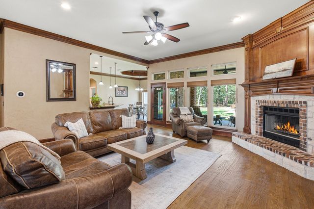 6701 Blackjack Oaks Road, Aubrey, TX 76227