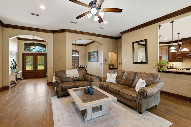 6701 Blackjack Oaks Road, Aubrey, TX 76227