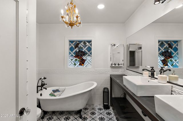 38 W VERNON Avenue, Phoenix, AZ 85003