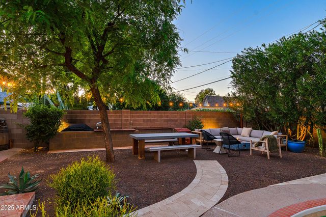 38 W VERNON Avenue, Phoenix, AZ 85003