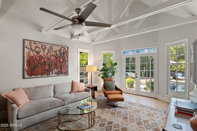 38 W VERNON Avenue, Phoenix, AZ 85003