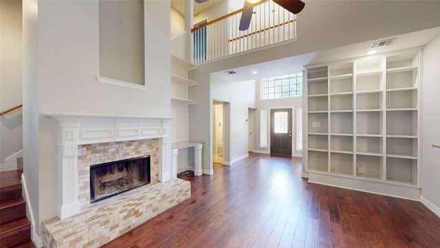14 E Hillside Place, Trophy Club, TX 76262