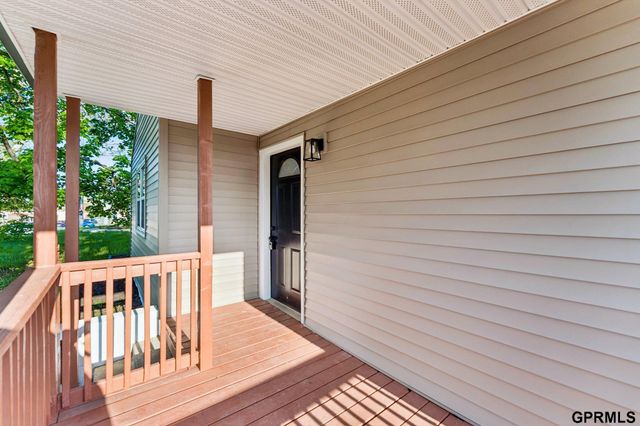 8336 Park Drive, Omaha, NE 68127