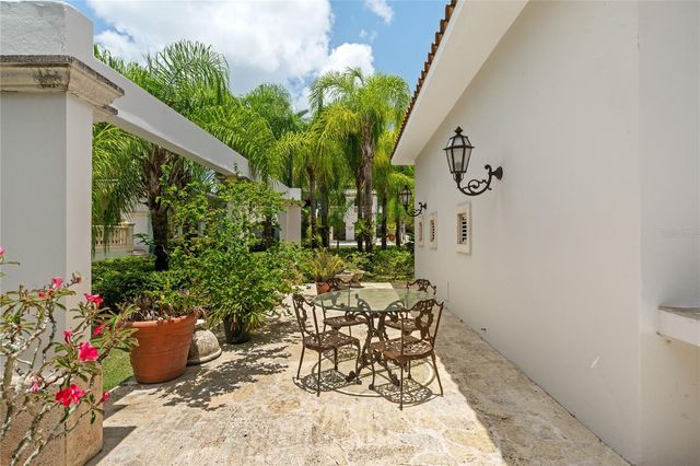 2003 JOSE FIDALGO DIAZ, San Juan, PR 00926