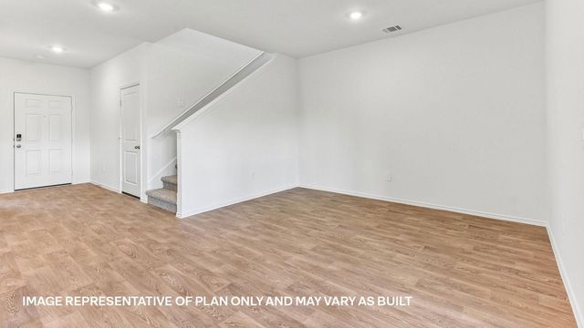 12117 Silverston Tree BND, Mustang Ridge, TX 78610