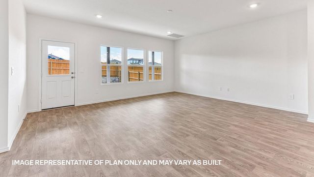 12117 Silverston Tree BND, Mustang Ridge, TX 78610