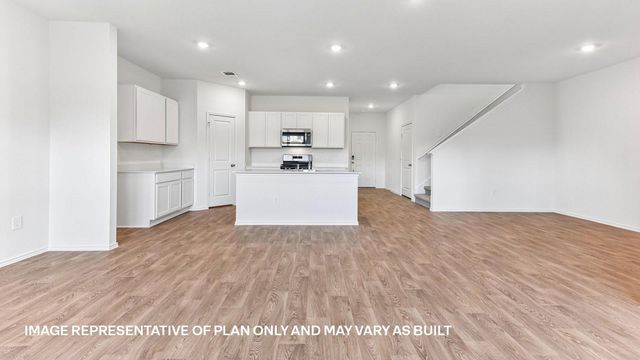 12117 Silverston Tree BND, Mustang Ridge, TX 78610