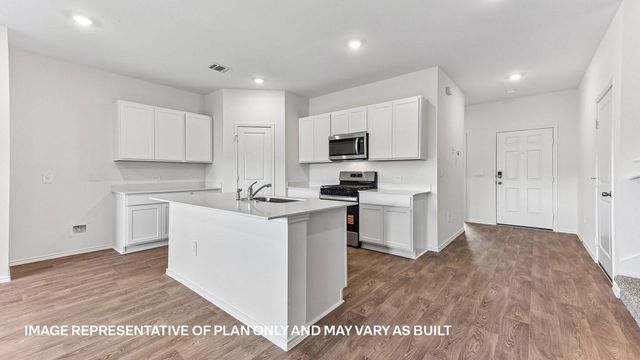 12117 Silverston Tree BND, Mustang Ridge, TX 78610