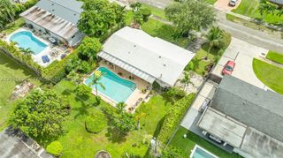 10511 SW 53rd St, Miami, FL 33165