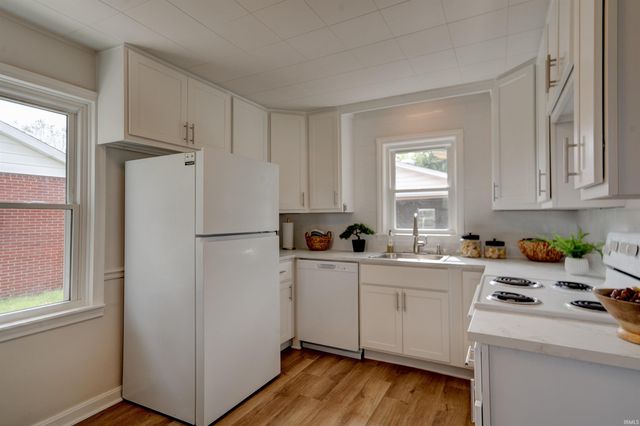 1507 Sweetser Avenue, Evansville, IN 47714
