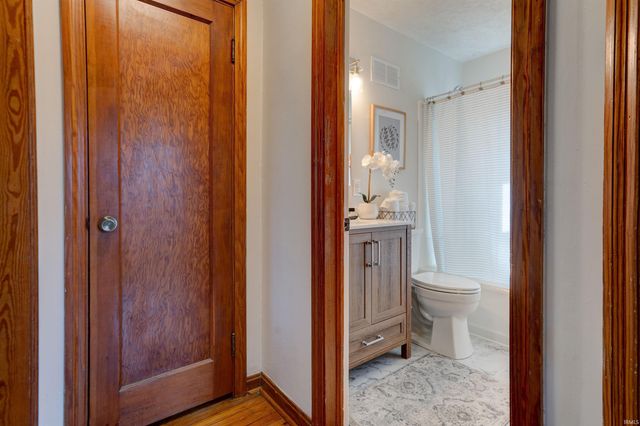 1507 Sweetser Avenue, Evansville, IN 47714