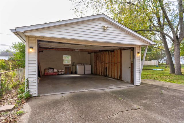 1507 Sweetser Avenue, Evansville, IN 47714