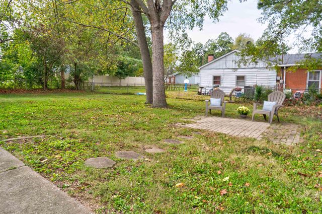 1507 Sweetser Avenue, Evansville, IN 47714