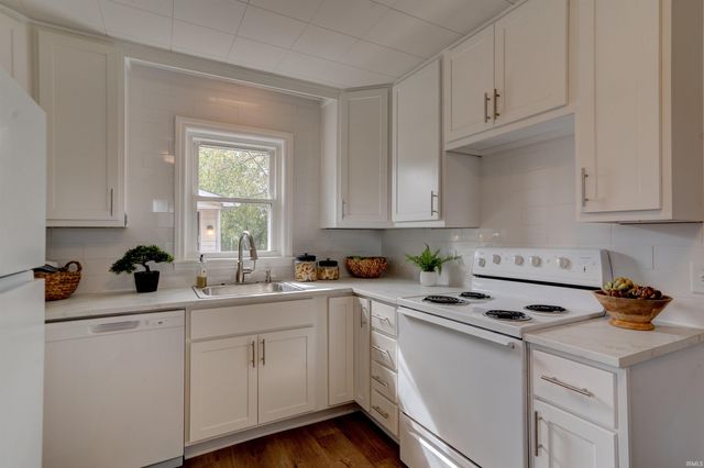 1507 Sweetser Avenue, Evansville, IN 47714