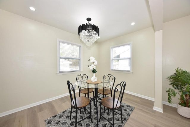 8106 Herbert AVENUE, Milwaukee, WI 53218
