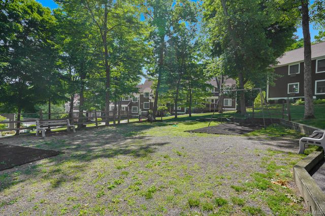 9 Heritage Drive E, Harriman, NY 10926