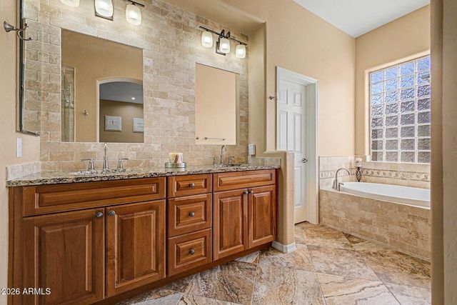 2614 W VIA DE PEDRO MIGUEL Drive, Phoenix, AZ 85086