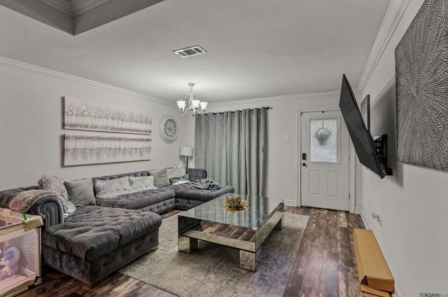 14220 Richardson Dr, Greenwell Springs, LA 70739