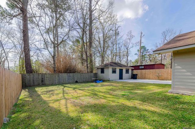 14220 Richardson Dr, Greenwell Springs, LA 70739