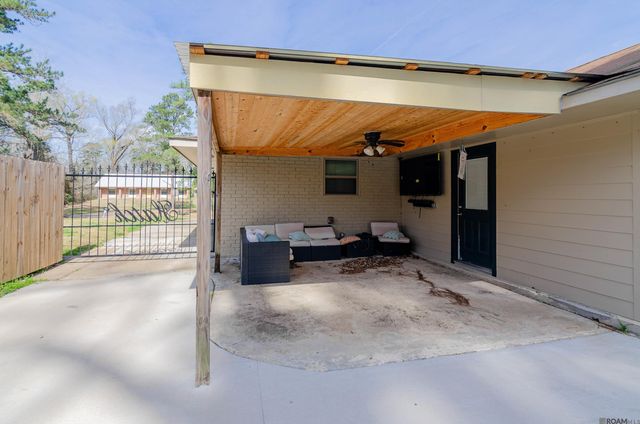 14220 Richardson Dr, Greenwell Springs, LA 70739