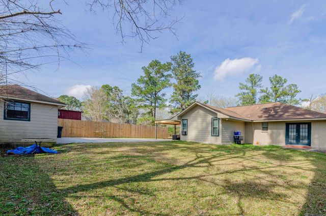 14220 Richardson Dr, Greenwell Springs, LA 70739