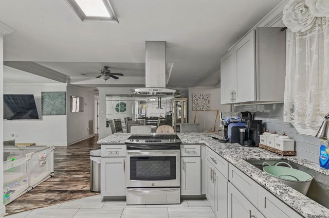 14220 Richardson Dr, Greenwell Springs, LA 70739