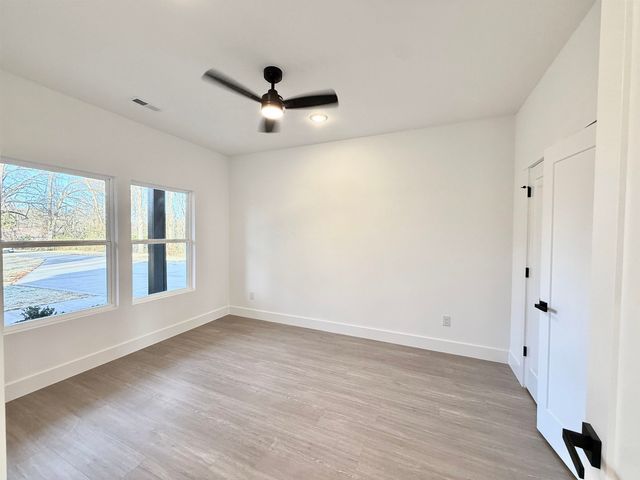 177 Cedar Avenue, Wellford, SC 29385