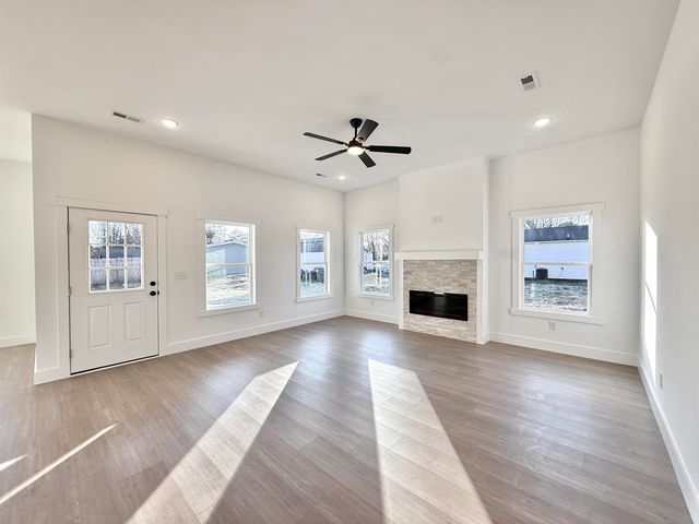 177 Cedar Avenue, Wellford, SC 29385