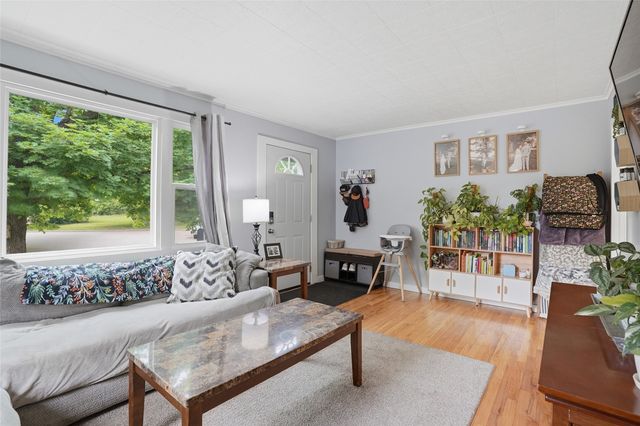 706 Giblin Drive, Iowa City, IA 52246