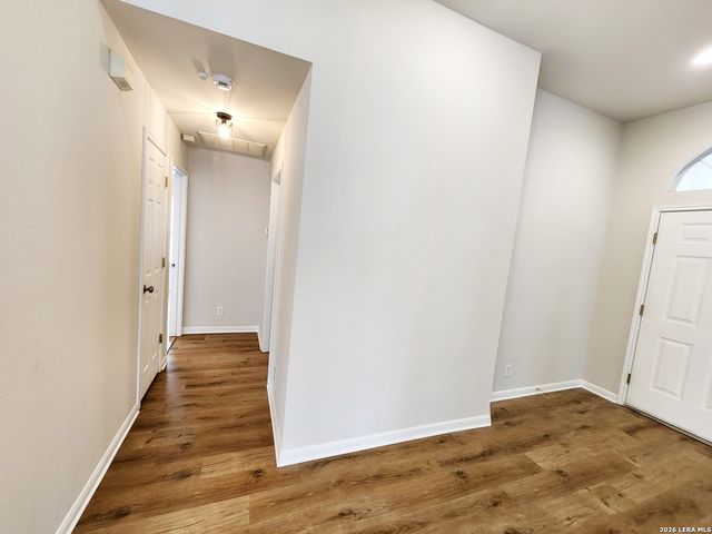 8422 Whitebrush, Converse, TX 78109