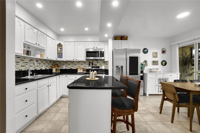 1795 W Glenoaks Avenue, Anaheim, CA 92801