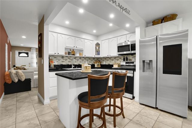 1795 W Glenoaks Avenue, Anaheim, CA 92801