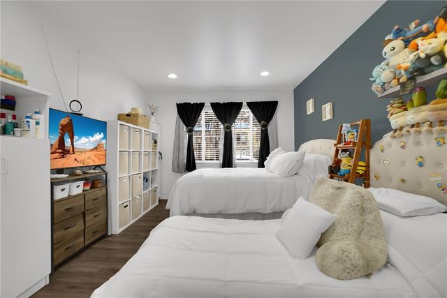 1795 W Glenoaks Avenue, Anaheim, CA 92801