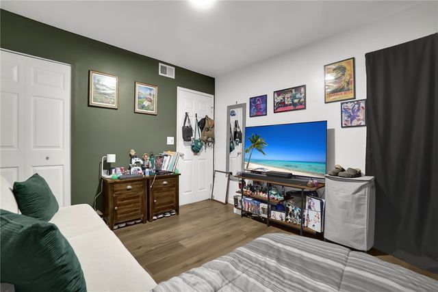 1795 W Glenoaks Avenue, Anaheim, CA 92801