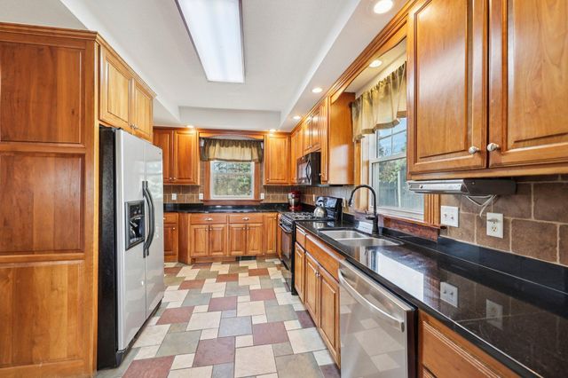 2306 N Ferry Street, Anoka, MN 55303