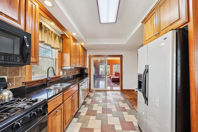 2306 N Ferry Street, Anoka, MN 55303