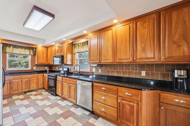 2306 N Ferry Street, Anoka, MN 55303