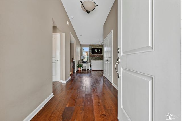 6751 W Summer Breeze Drive, Lambertville, MI 48144