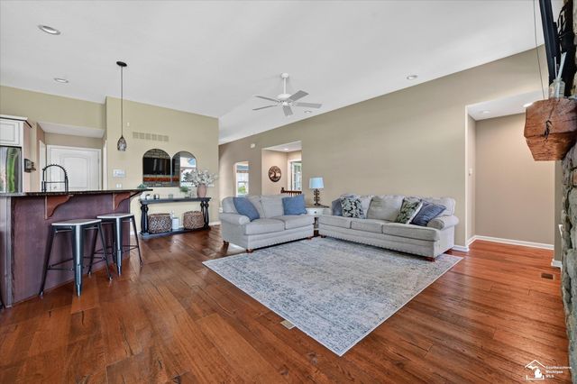 6751 W Summer Breeze Drive, Lambertville, MI 48144
