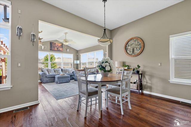 6751 W Summer Breeze Drive, Lambertville, MI 48144