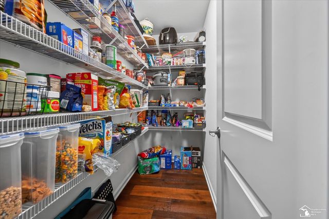 6751 W Summer Breeze Drive, Lambertville, MI 48144