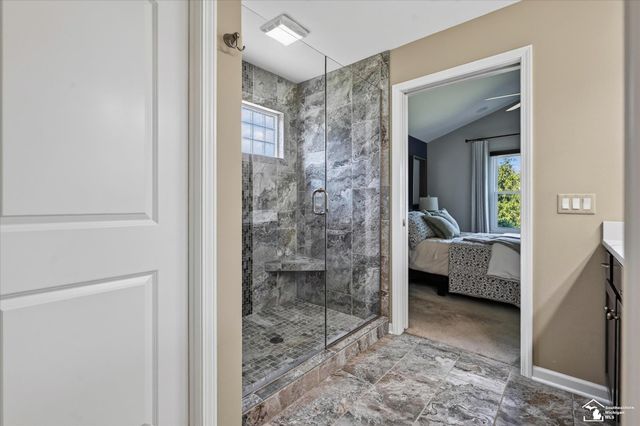 6751 W Summer Breeze Drive, Lambertville, MI 48144
