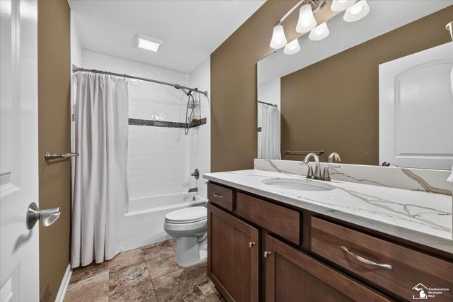 6751 W Summer Breeze Drive, Lambertville, MI 48144