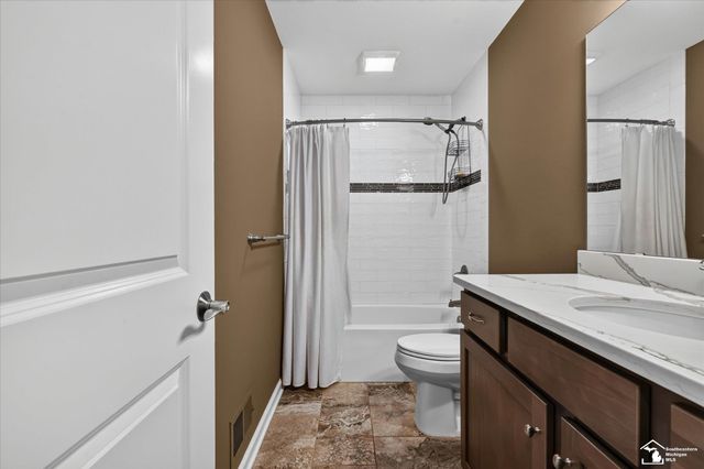 6751 W Summer Breeze Drive, Lambertville, MI 48144