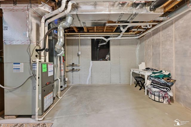 6751 W Summer Breeze Drive, Lambertville, MI 48144