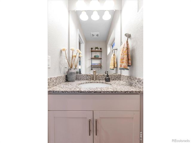 69 Quail Road, Longmont, CO 80501