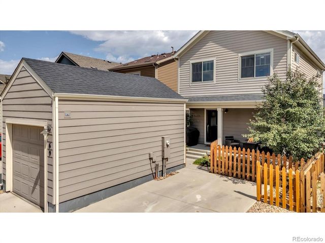 69 Quail Road, Longmont, CO 80501