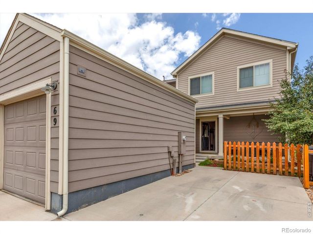 69 Quail Road, Longmont, CO 80501