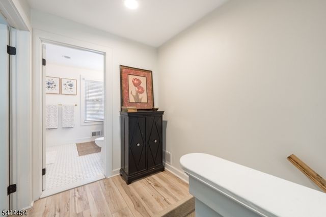 16 Cobb Pl, Morristown Town, NJ 07960